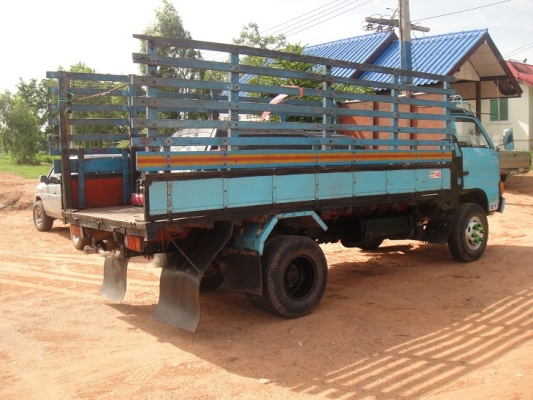 ขาย ISUZU KS 110 แรง เอฟ หน้า - หลัง ( แชชซี 776 รถห้าง ) ขาย ISUZU KS 110 แรง เอฟ หน้า - หลัง ( แชชซี 776 รถห้าง )