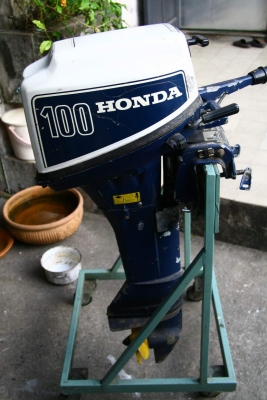 ขายเครื่อง Honda 10 แรงม้า 4 จังหวะครับ