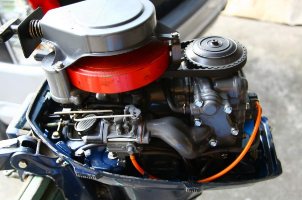 ขายเครื่อง Honda 10 แรงม้า 4 จังหวะครับ