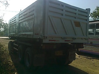 ลูกพ่วงดั้ม  สามคาน แท้  ปี 50 กะบะสามมิตรลอนเฉียง  ยาว 6.80  เมตร