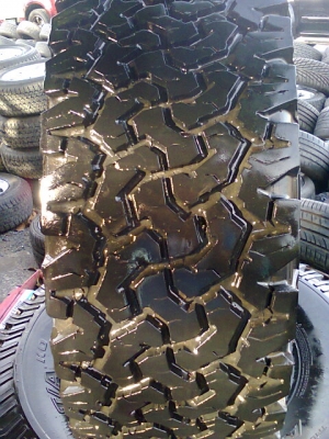 ขายยางBF 265 75 16 ปลายปี10 1ชุด 13800