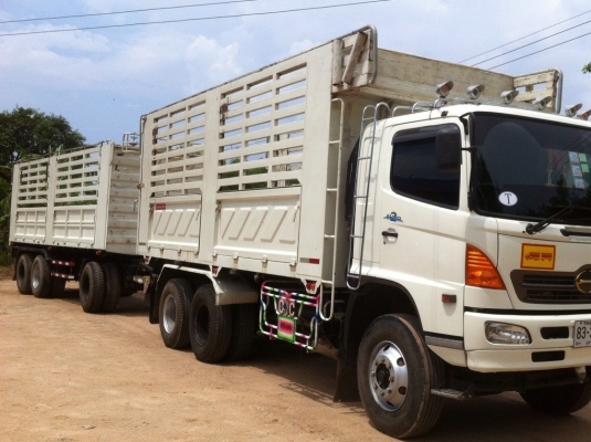 HINO MEGA FM 320 HP EURO2 ปี 49 รถพ่วงแม่+ลูก กระบะดั๊มพ์คอกเหล็กของสามมิตรลอนเฉียง ลูก 3 เพลาไม่ดั๊มพ์ของสามมิตร ปี 51 ลายใหม่ เครื่องแน่นแรงดี ภายในเก๋งสวยครบพร้อม CD แอร์ พ.เพาเวอร์ ก.ไฟฟ้า เบรคทริ๊ปฟี้ ช่วงล่างดีทั้งแม่ทั้งลูก ยางสภาพดีโดยรวมประมาณ 80