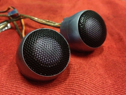 ชุดเครื่องเสียงถอดออกจากรถ Clarion ครบชุดติดตั้งได้เลย สวยๆ ชุดเครื่องเสียงถอดออกจากรถ Clarion ครบชุดติดตั้งได้เลย สวยๆ