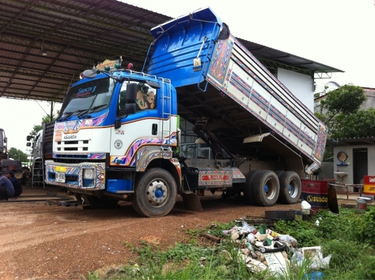 ISUZU  DECA  360     ปี 52 พ่วงแม่ลูกดั้มดิน กะบะเนียม   ลูก 3 คาน