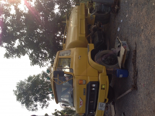 ขาย รถน้ำHino รุ่น Kr 300 เครื่อง Eh 100 ราคา660,000บาท