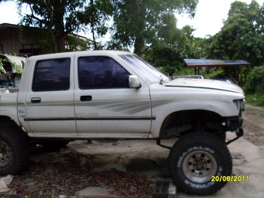 ขาย toyota 107 4ประตู รถวางคาน