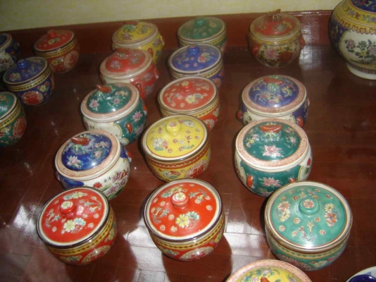 ขาย แจกัน โถ โหลกะปิ และกังไส