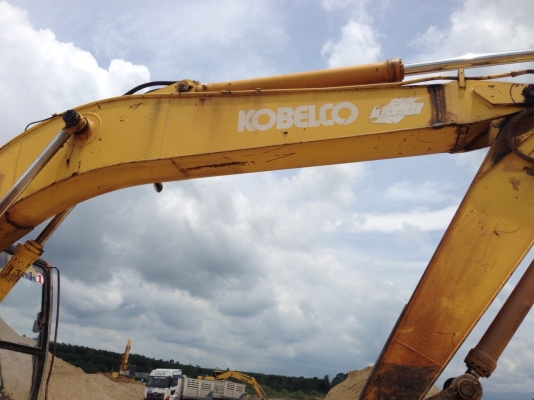 ขายด่วน!!! KOBELCO SK200-3 เก๋งเทา ตามสภาพ เอกสารเล่มทะเบียน ขายด่วน!!! KOBELCO SK200-3 เก๋งเทา ตามสภาพ เอกสารเล่มทะเบียน