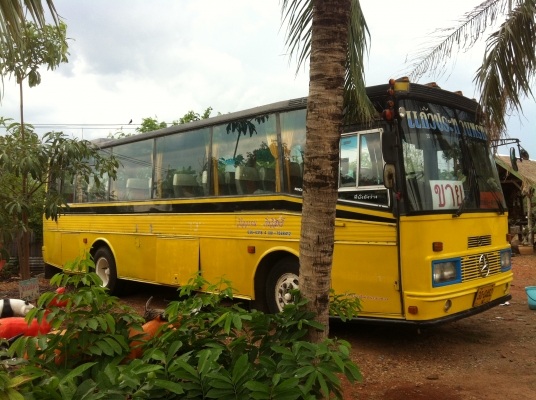 ขายรถบัสปรับอากาศ 40 ที่นั่ง สภาพพร้อมใช้งาน