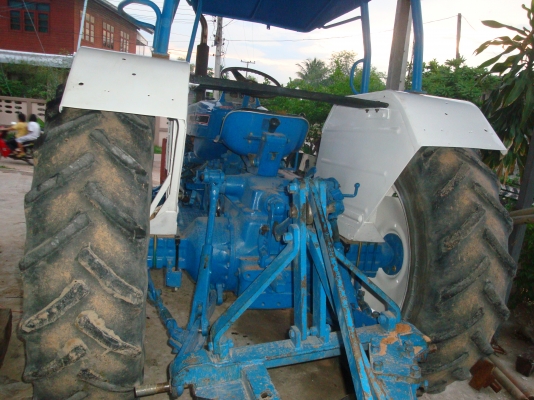 ขายรถไถฟอร์ด เครื่อง t5