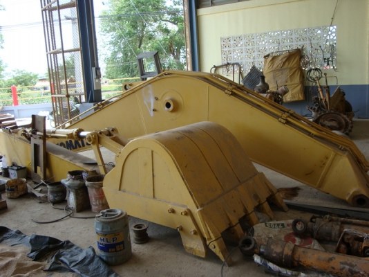 บูม KOMUTSU ของใหม่แกะกล่อง บูม KOMUTSU ของใหม่แกะกล่อง