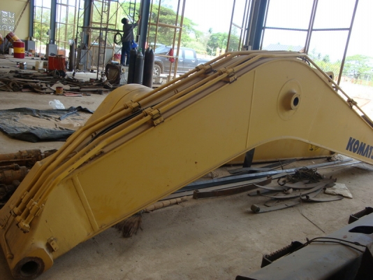 บูม KOMUTSU ของใหม่แกะกล่อง บูม KOMUTSU ของใหม่แกะกล่อง