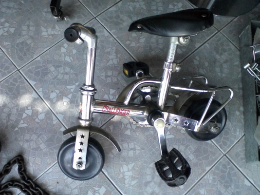 จักรยานจิ๋วๆ จักรยานจิ๋วๆ