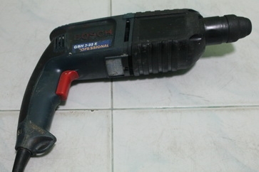 สว่านไฟฟ้าระบบโรตารี่ยี่ห้อBOSCH รุ่น 2-22E สภาพพร้อมใช้งานครับ