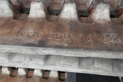 แทรคยาง สภาพ80\% .ใช้กับรถแบคโฮขนาดPC20 ขายถูก1คู่ แทรคยาง สภาพ80\% .ใช้กับรถแบคโฮขนาดPC20 ขายถูก1คู่