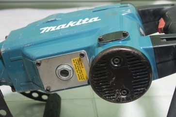 เครื่องสกัดคอนกรีตยี่ห้อmakta รุ่น1306 สภาพดีมากพร้อมใช้งานครับ เครื่องสกัดคอนกรีตยี่ห้อmakta รุ่น1306 สภาพดีมากพร้อมใช้งานครับ