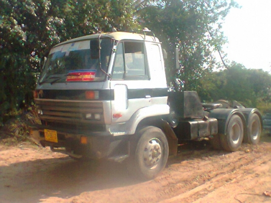 ขายรถหัวลาก NISSAN UD CW 430 M 290 แรง TURBO ปี 37 สวยเดิมพร้อมใช้เครื่องดีคัสซีสวย