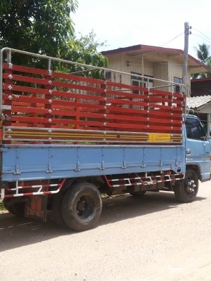 ขายถูก รถ 6 ล้อ สภาพดีพร้อมใช้งาน