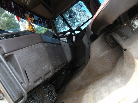 ขายด่วนรถสิบล้อดรั้มหลงFN225Kเครือง6D15175แรงม้า