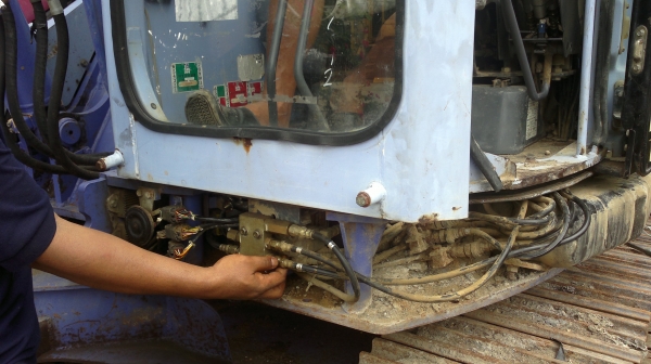 บริการซ่อมเครื่องจักรกลหนัก