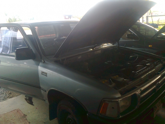 (อย่าว่าอย่างนั้นอย่างนี้เลยนะครับ)ให้เวลาพี่ พจ ถึงเที่ยงวันที่4มิย.56นะ(เกินเที่ยงเชิญท่านอื่นโทรมาเลยครับ)ครับมีคนรอหลายคนผมให้พี่พจก่อน รถคันนี้เดิมทีเป็นรถหัวเดียวเจ้าของเอามาแปลงเป็นแคปไม่ได้ลงเล่มแต่หัวและกระบะสวยมากๆตามรูป(แยกขายหัวและกระบะสวยๆ350