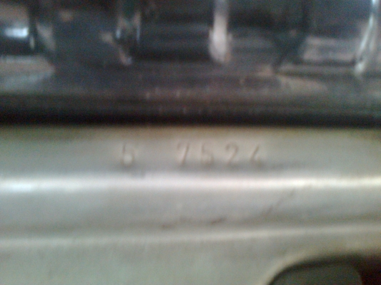 (อย่าว่าอย่างนั้นอย่างนี้เลยนะครับ)ให้เวลาพี่ พจ ถึงเที่ยงวันที่4มิย.56นะ(เกินเที่ยงเชิญท่านอื่นโทรมาเลยครับ)ครับมีคนรอหลายคนผมให้พี่พจก่อน รถคันนี้เดิมทีเป็นรถหัวเดียวเจ้าของเอามาแปลงเป็นแคปไม่ได้ลงเล่มแต่หัวและกระบะสวยมากๆตามรูป(แยกขายหัวและกระบะสวยๆ350