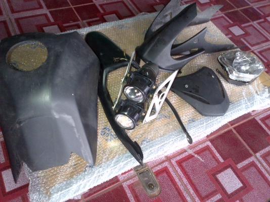 ขายอะใหล่ KSR ท่อและ แฟริ่งแต่ง ถูกมากๆๆๆๆๆๆๆๆๆ