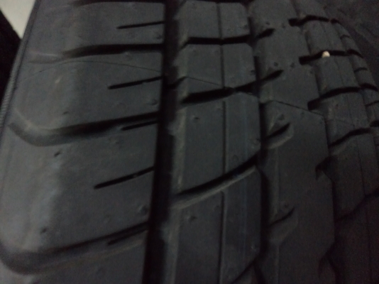 >>>> ขายด่วน ยางใหม่ป้ายแดง ราคาถูก !!!! <<<<<<