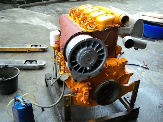 ขายเครื่องยนต์ DEUTZ F4L 912 (4 สูบ) 140,000 บาท