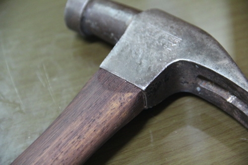 ค้อนเก่า True Temper FALLS CITY ด้ามไม้สาธร ค้อนเก่า True Temper FALLS CITY ด้ามไม้สาธร