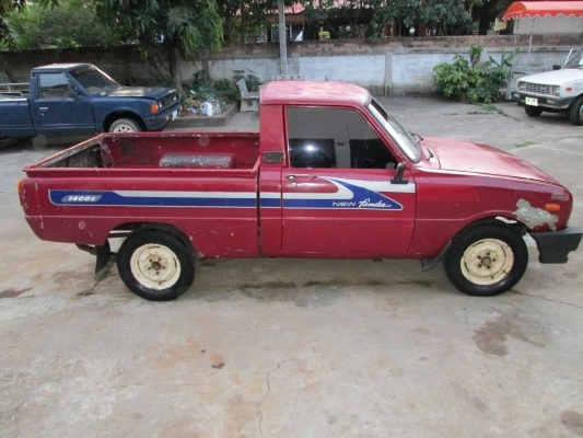 ขาย มาสด้า 1000 ช่วงสั้น4ขอ4เกียร์ สีแดง 28000