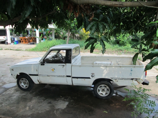 ขาย มาสด้า 1000 ช่วงยาว 5ข อ4เกียร์ สีขาว 28000