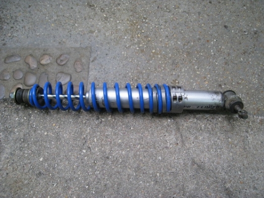 โช้คกันสะบัด