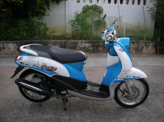 fino ปี2012 ไมค์แยก สีฟ้าขาว ลายปารีส เดิมๆ