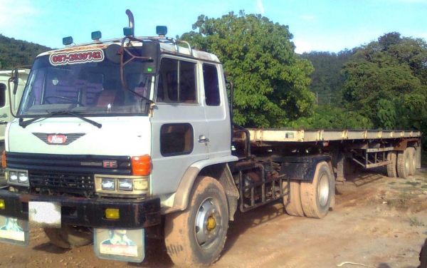 ขาย รถหัวลาก 6ล้อใหญ่ พร้อมหางพื้นเรียบ 2 คาน สามมิตร