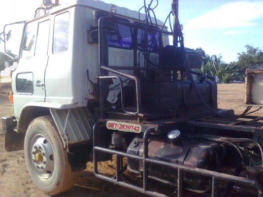 ขาย รถหัวลาก 6ล้อใหญ่ พร้อมหางพื้นเรียบ 2 คาน สามมิตร