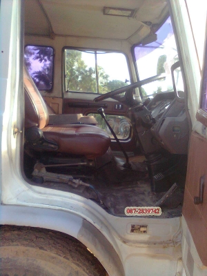 ขาย รถหัวลาก 6ล้อใหญ่ พร้อมหางพื้นเรียบ 2 คาน สามมิตร