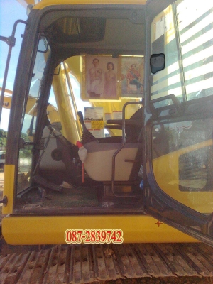 ขาย แบคโฮบูมยาว 6,700ชม. KOMATSU PC200-8 พร้อมติดไลท์