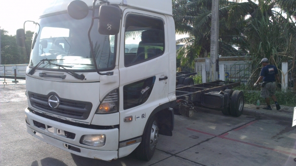 Hino Mega FC  หัวกว้าง  หลังคาสูง รถนอก  เครื่อง210แรง