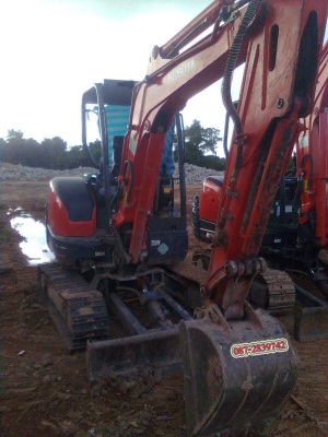 ขายแบคโฮ 2,3xxชม.  ติดไลท์ KUBOTA ขนาด 3 ตัน รุ่นKK91-357