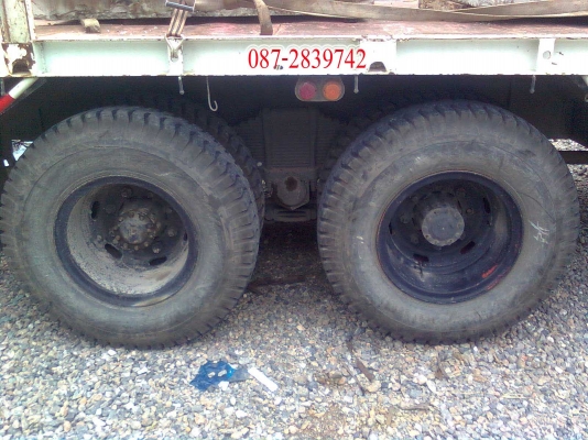 ขายรถบรรทุก 10ล้อ2เพลา พื้นเรียบ มีระบบลากจูง  ติดเครน