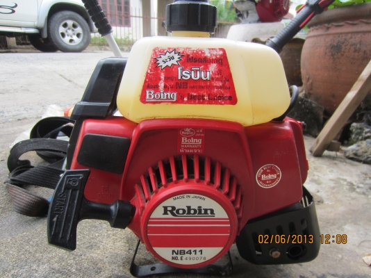 ขายด่วน เครื่องตัดหญ้า Robin ราคา 6,900 ฿