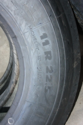 ขายยางใหม่ปี 2013 ครับ มิชลิน 11r 22.5 (4เส้น)