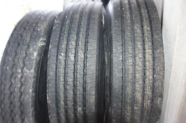 ขายยางใหม่ปี 2013 ครับ มิชลิน 11r 22.5 (4เส้น)