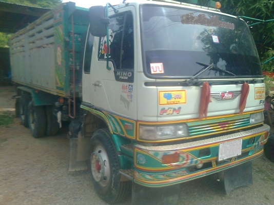 HINO FM3M 240 แรงม้า 2 เพลา ดัมพ์ สามมิตร ฝาข้างเนียม มีระบบลากจูง