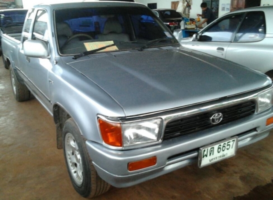 TOYOTA HILUX MIGHTY-X EXTRACAB 2.5 MT ปี 40 สภาพสวยเดิมๆสีบางทั้งคัน โปร่งหน้าหลัง เครื่องแห้งแรงดีไม่มีเยิ้ม ภายในเก๋งคอนโซลสวยครบพร้อม แอร์เย็น พวงมาลัยธรรมดา กระบะปูพื้นยางลายเนอร์ ช่วงล่างยางสภาพดี เอกสารทะเบียนภาษีครบพร้อมโอน ราคาต่อรองได้ครับ TOYOTA HILUX MIGHTY-X EXTRACAB 2.5 MT ปี 40 สภาพสวยเดิมๆสีบางทั้งคัน โปร่งหน้าหลัง เครื่องแห้งแรงดีไม่มีเยิ้ม ภายในเก๋งคอนโซลสวยครบพร้อม แอร์เย็น พวงมาลัยธรรมดา กระบะปูพื้นยางลายเนอร์ ช่วงล่างยางสภาพดี เอกสารทะเบียนภาษีครบพร้อมโอน ราคาต่อรองได้ครับ