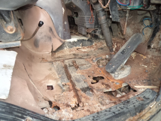 ขายรถอีซุซูร็อก10ล้อ หัวคัซซี เครื่อง165แรง เบรกทิฟฟี พวงมาลัยเพาเวอร์