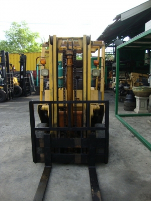 ขายรถโฟล์คลิฟท์  T.C.M.  FG20-N6  (รถพร้อมใช้งาน) ขนาด  2  ตัน  เครื่องยนต์แก๊ส  เกียร์ธรรมดา  เสาสูง  3 เมตร  ยางตัน  4  ล้อ