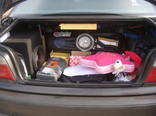 ขายด่วน BMW สภาพดี เลขทะเบียนสวย ขายด่วน BMW สภาพดี เลขทะเบียนสวย