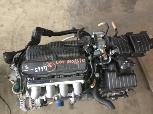 ขายเครื่องยนต์ HONDA JAZZ FIT L15A L13A จำนวนมาก ราคา26000บาท ราคาดังกล่าวพร้อมเครื่อง เกียร์ กล่อง พร้อมออกใบคุม INVOICE โดยบริษัท ชัยเสรียานยนต์ จำกัด  นำเข้าและจัดจำหน่ายโดย บริษัท ชัยเสรียานยนต์ จำกัด ติดต่อโดยตรงที่ 086-0801238 081-5889162 038-589290